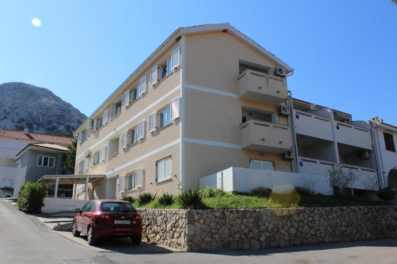 Apartments With A Parking Space Baska, Krk - 18794 Экстерьер фото